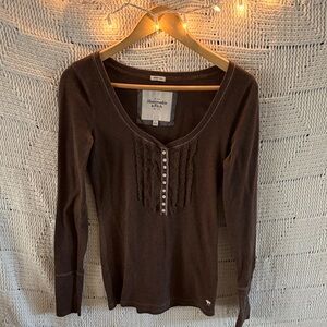 Abercrombie & Fitch Brown Scoop-Neck Long Sleeve Henley